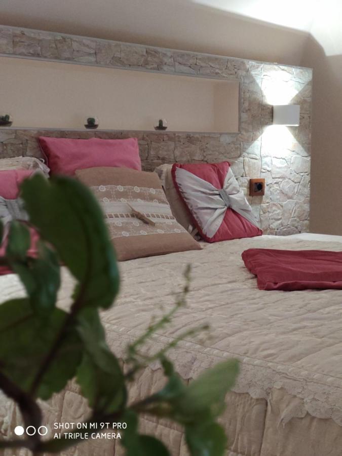 La Casa Delle Sorprese Apartamento Trani Exterior foto
