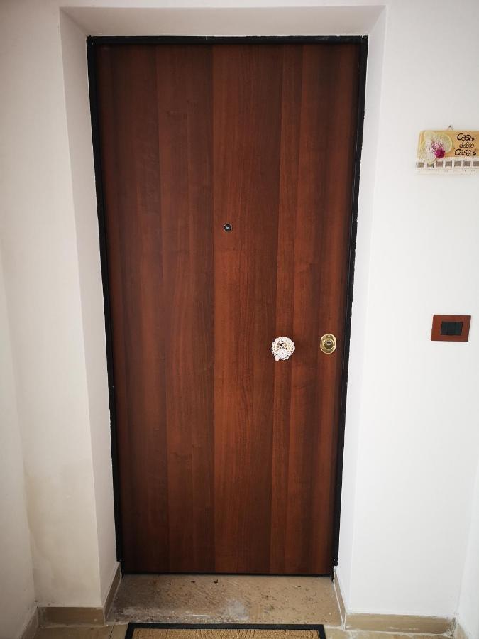 La Casa Delle Sorprese Apartamento Trani Exterior foto